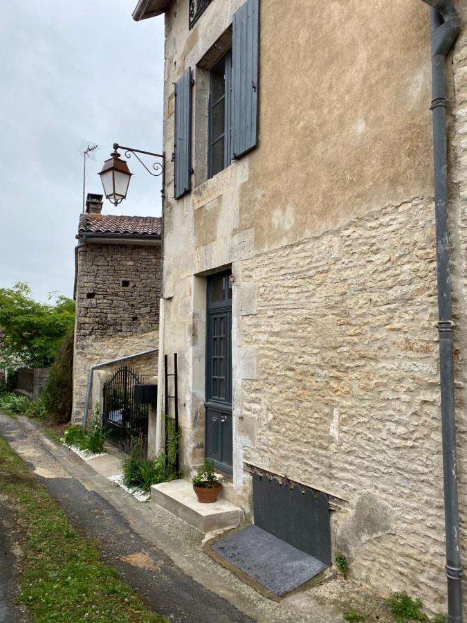 Villa La Cour Blanche à Verteuil-sur-Charente Extérieur photo